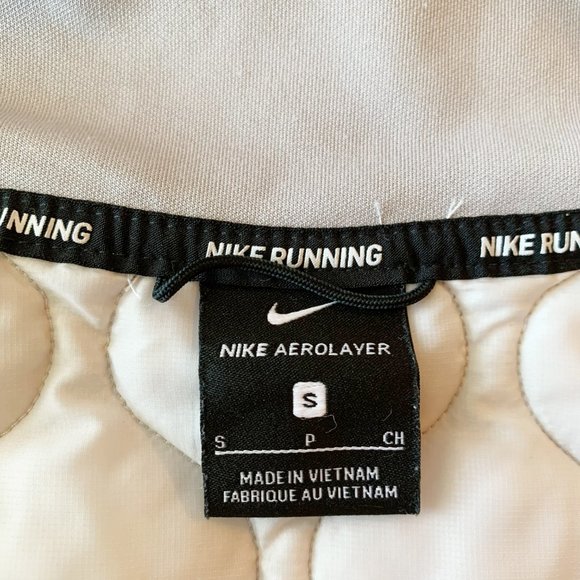 SOLD!  Nike Aerolayer Black Gray Running Vest Gilet Quilted Logo - Picture 11 of 12